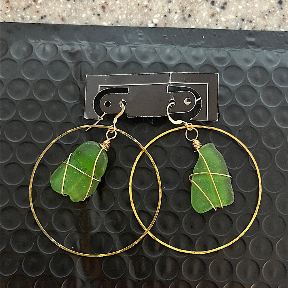 🌺Gold Hoop Earrings with Green Sea Glass